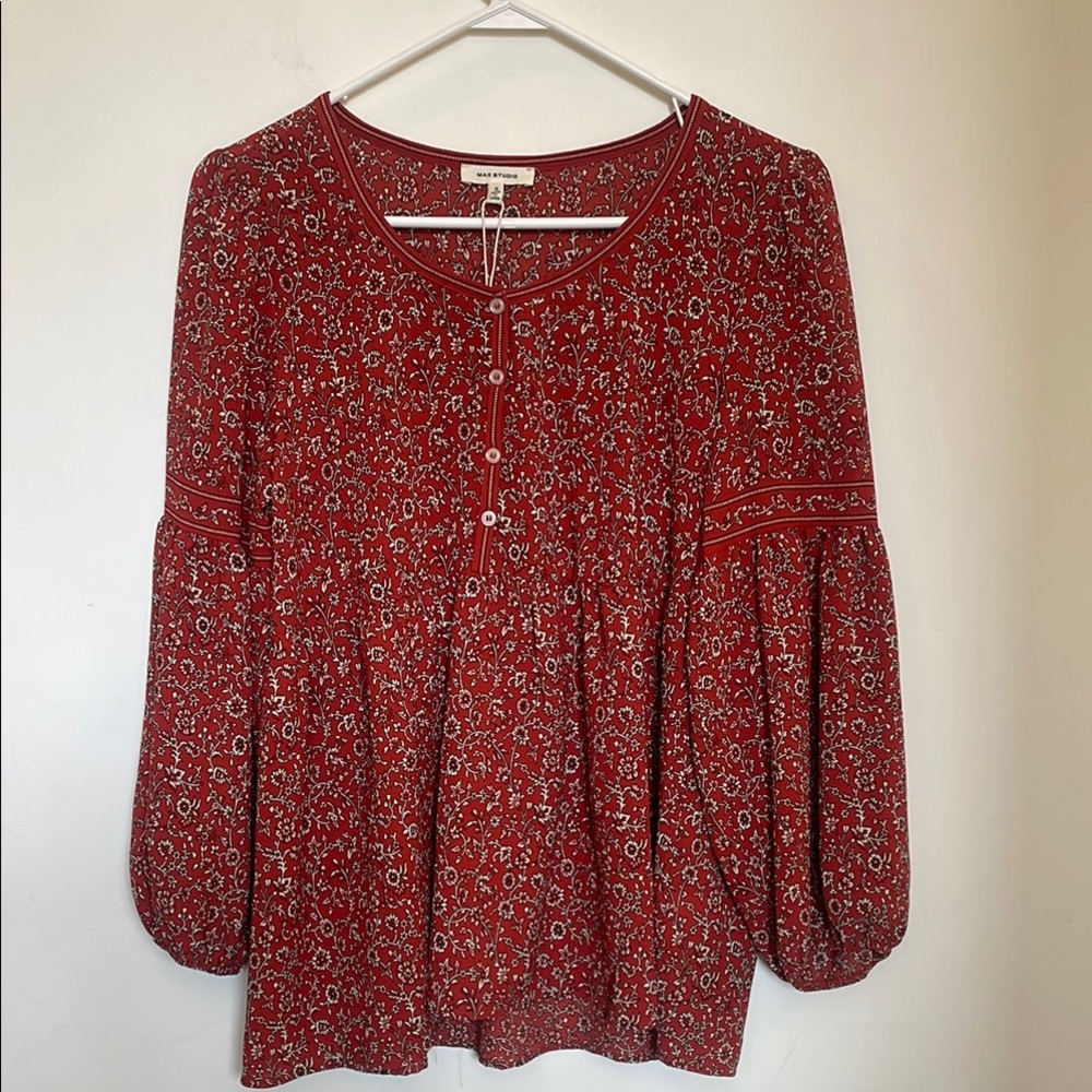 NWT Max Studio Bell Sleeve Flowy Top